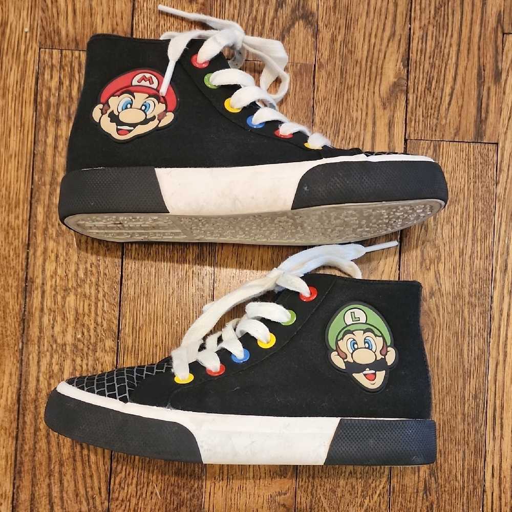Nintendo Black and White High-Top Sneakers Retro Gaming Style